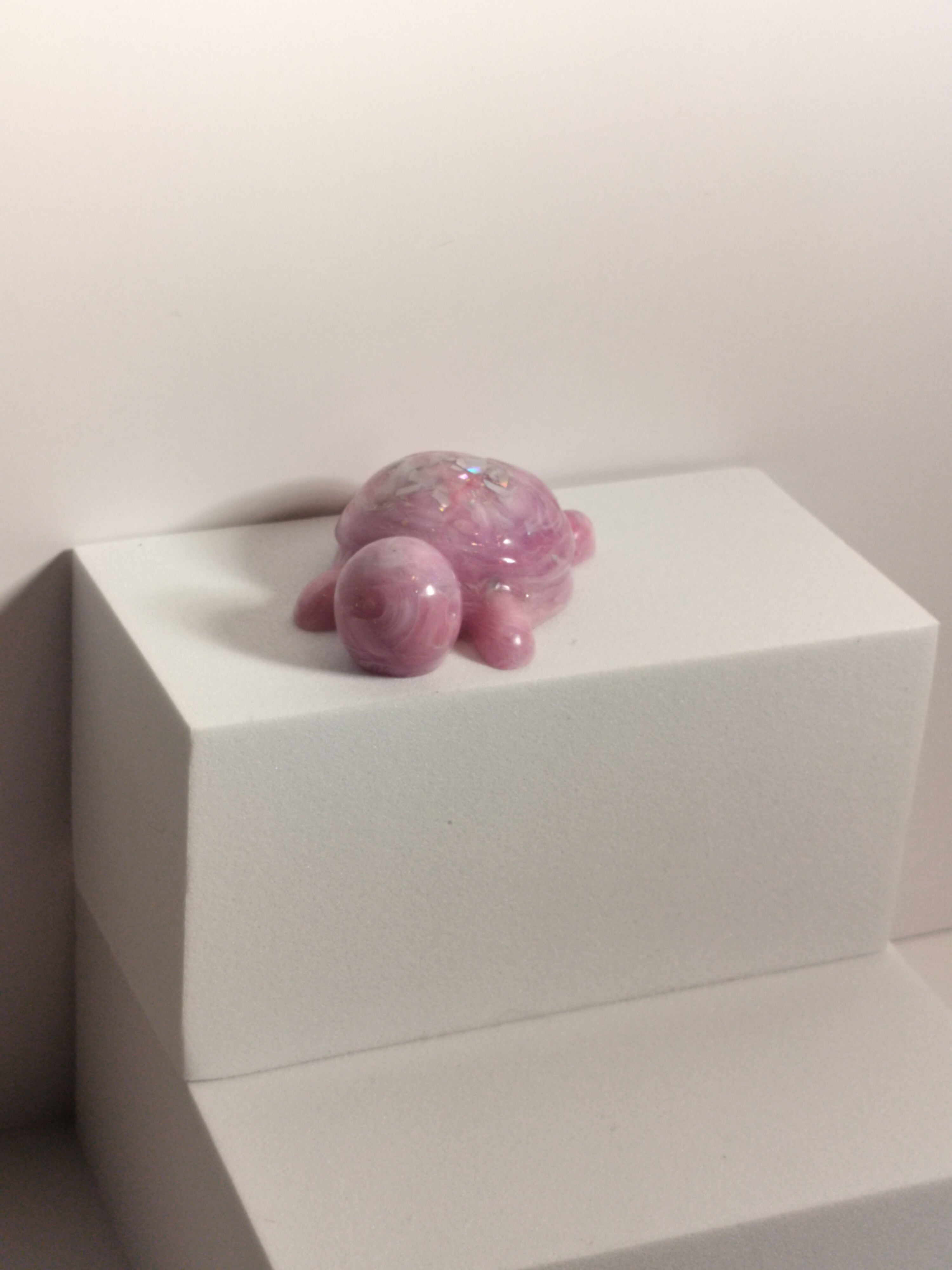 Mini resin turtle