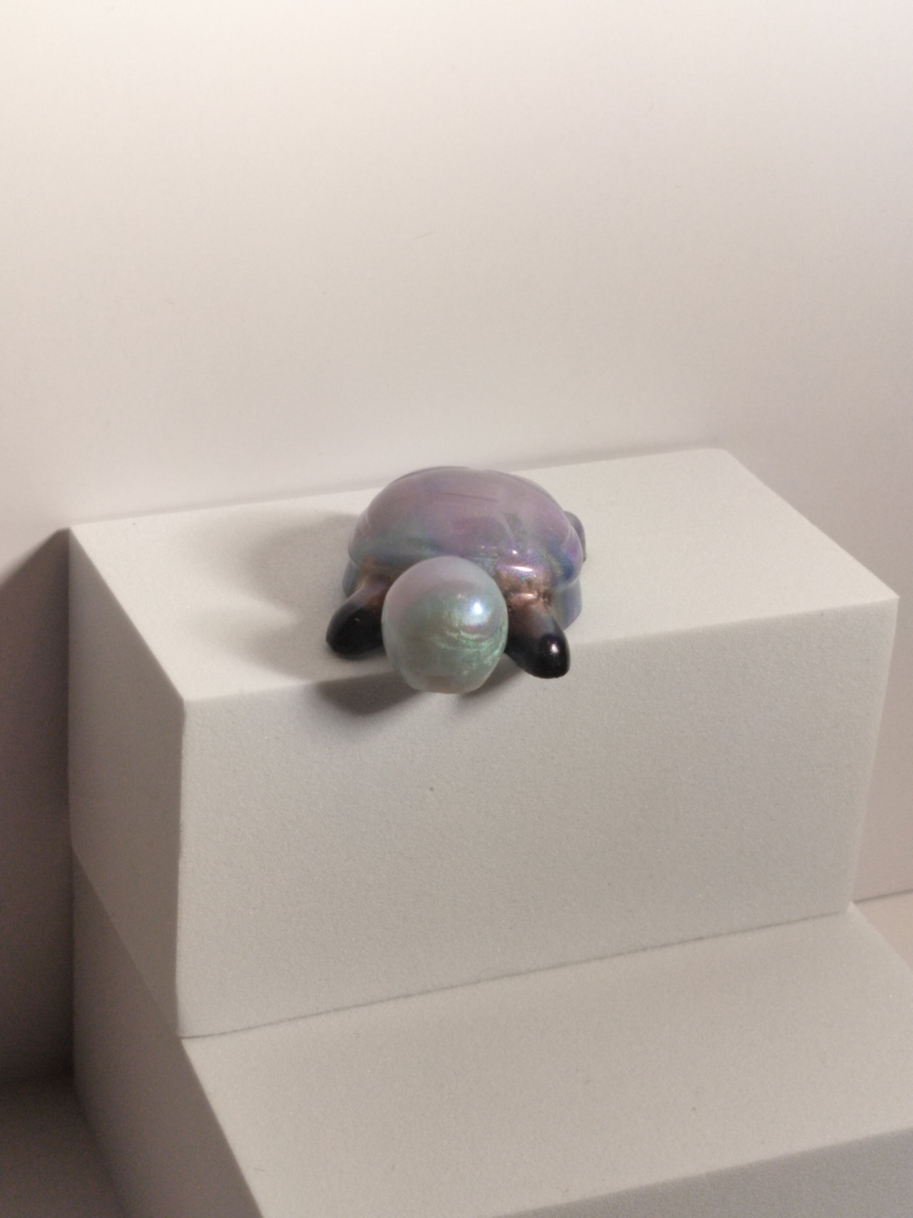 Mini resin turtle