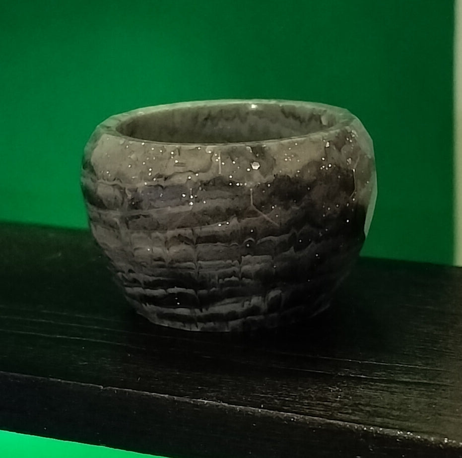 Mini resin trinket cup